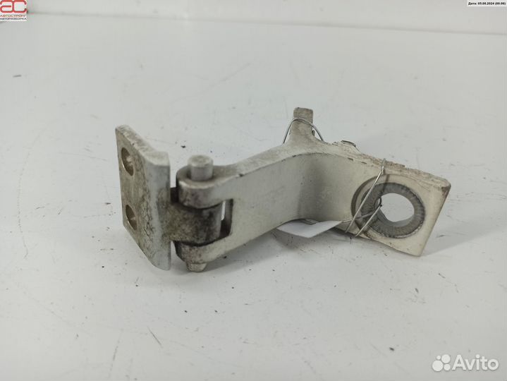 Петля двери задней правой для Audi 80 B3 893831401