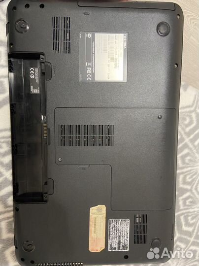 Ноутбук Toshiba Satellite C850-BKK