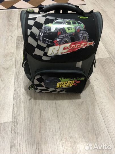 Школьный рюкзак