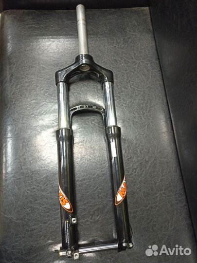 Вилка Santour XCM 27,5 Boost