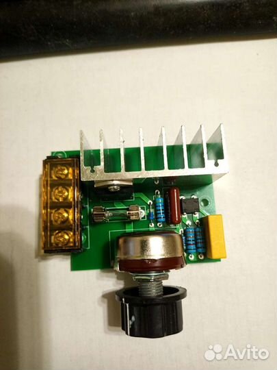 Регулятор напряжения 220V 2000 Вт без корпуса