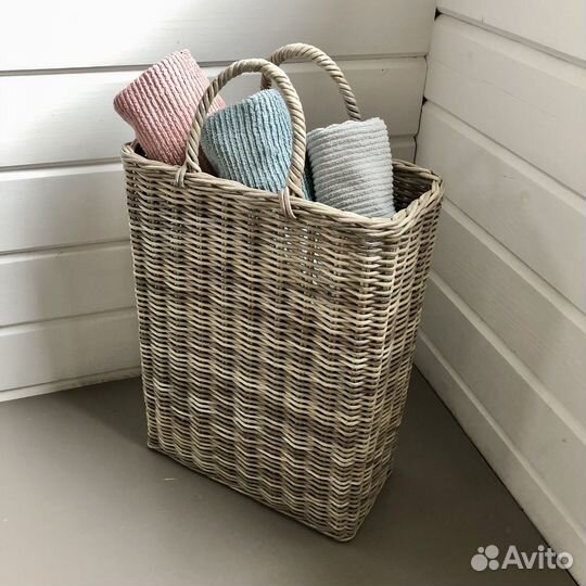 Плетеная корзина интерьерная для хранения (пример)