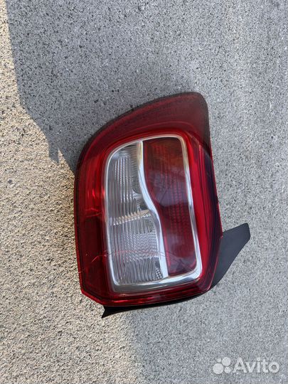 Задний фонарь renault logan 2