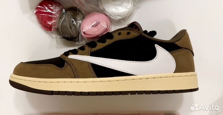 Nike air jordan 1 travis scott mocha