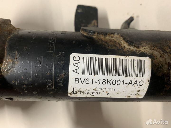 Амортизатор передний левый Ford Focus 3