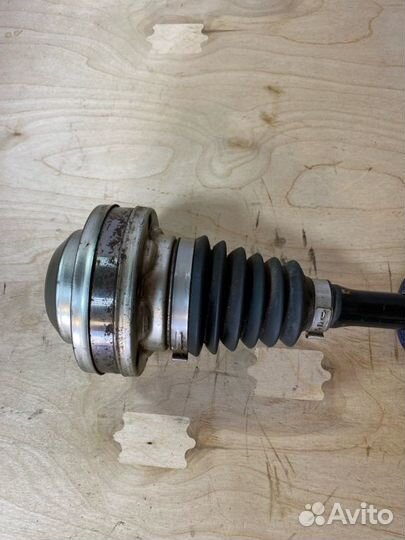 Шрус внутренний передний правый Volkswagen Tiguan