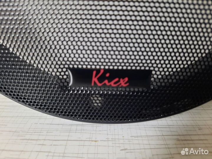 Решётки на динамики