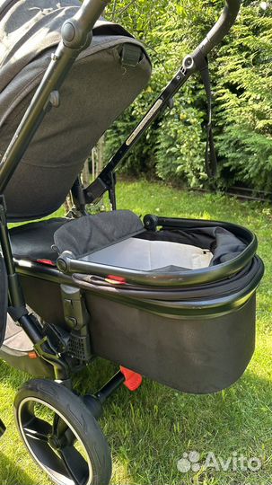 Коляска для погодок Phil and Teds Voyager