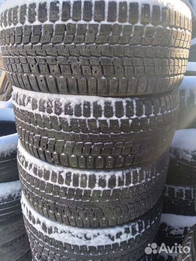 Dunlop SP Winter Ice 01 205/55 R16