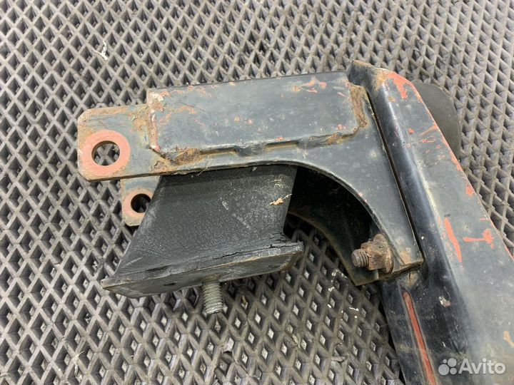 Кронштейн Volvo F