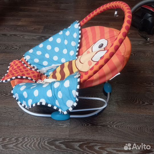 Шезлонг детский