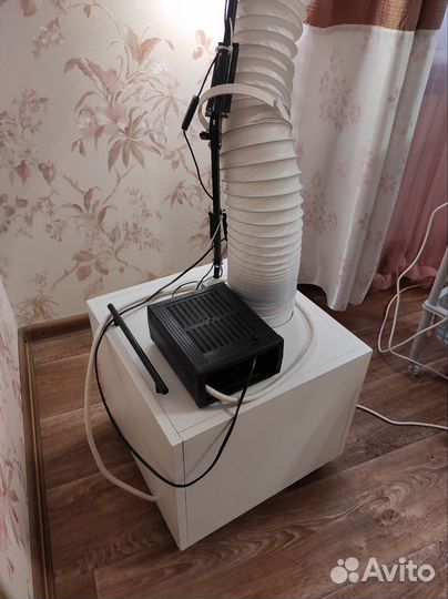 Вытяжка для педикюра б/у