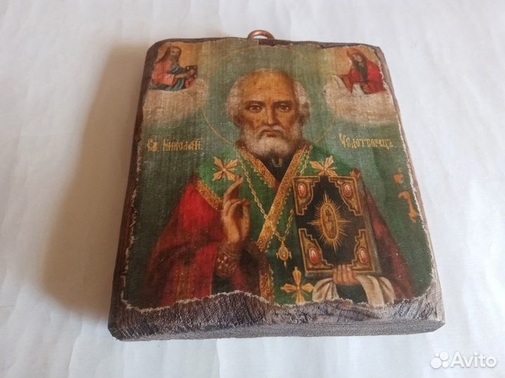 Иконы свт Николая Чудотворца и Матроны Московской