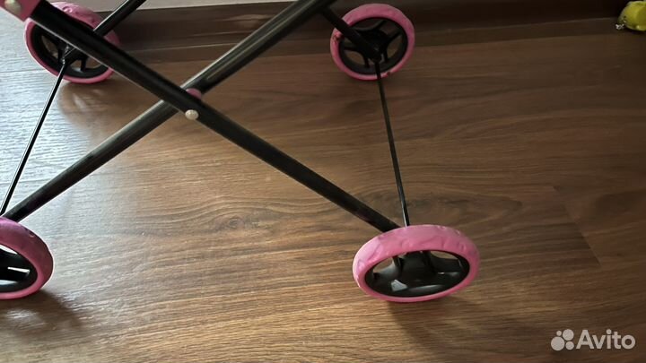 Коляска кукольная