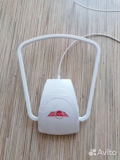 Комнатная телевизионная антенна BAS-5107 рэмо