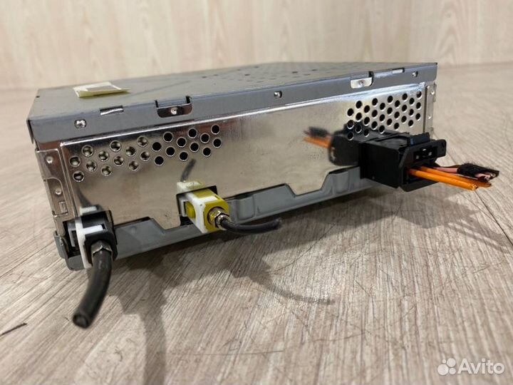 Усилитель звука Mercedes Benz E280 W211 M272.943