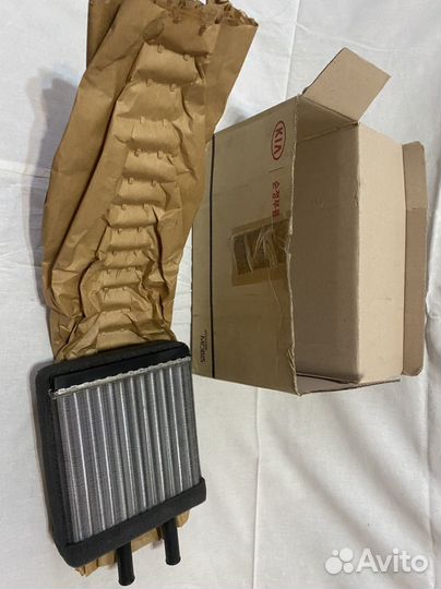 Радиатор охлаждения Kia Sportage 1994-2003 г.в