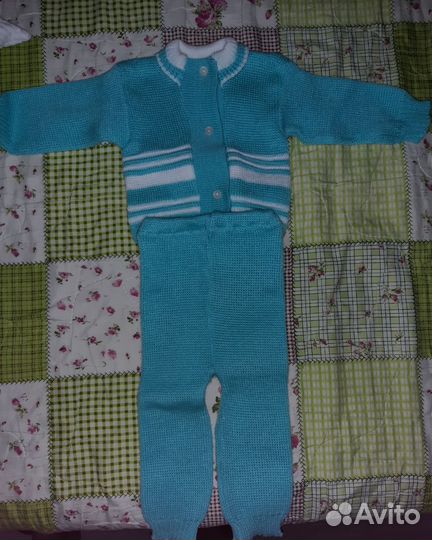 Вязаные кофты на малыша