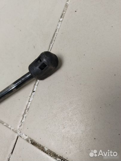 Амортизатор капота Audi A6 C5