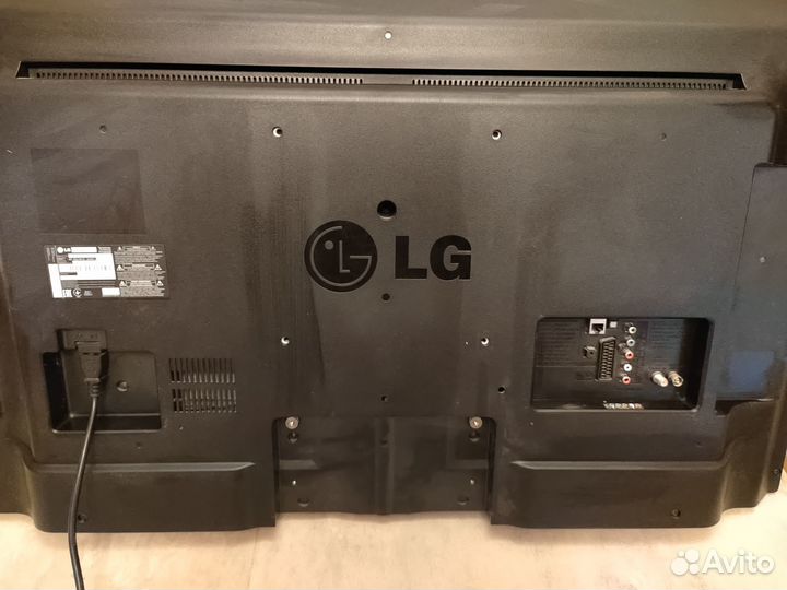 Продам smart телевизор