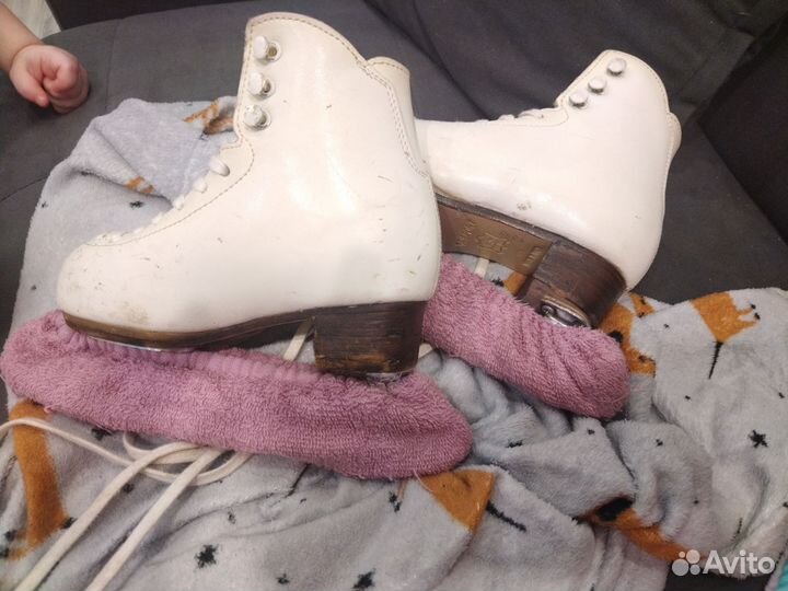 Фигурные коньки risport 195