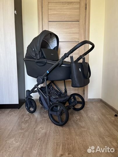 Коляска 3 в 1 AroTeam Belino Prima кожа