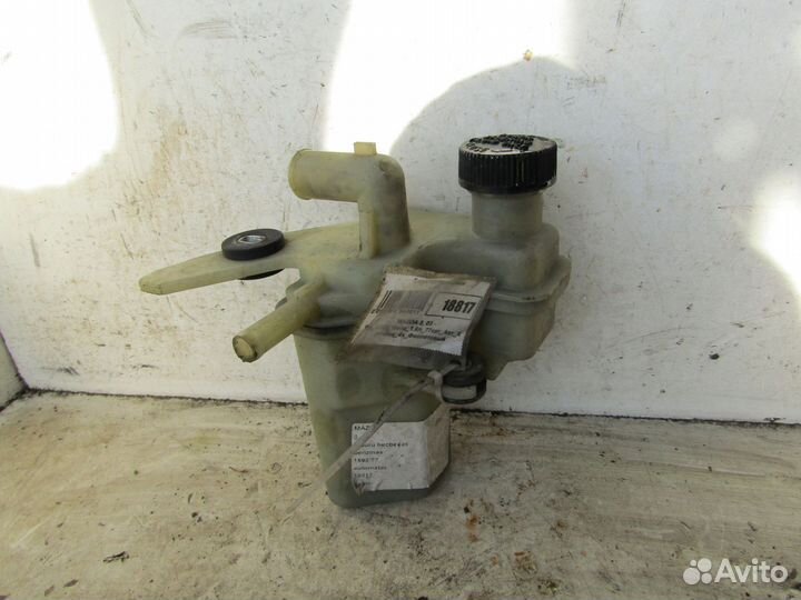 Бачок жидкости усилителя руля Мазда 3 2003г 1.6л