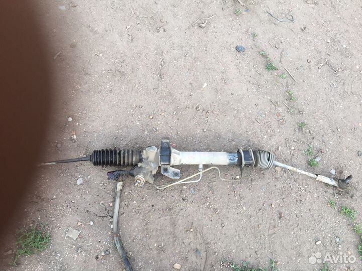 Рейка рулевая Nissan Avenir w10