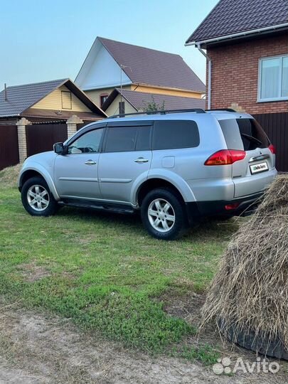 Mitsubishi Pajero Sport 2.5 AT, 2012, 165 200 км