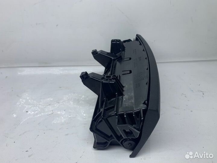 Бардачок Volkswagen Touareg FL 3.6 2015