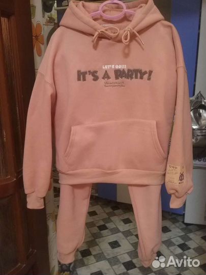 Костюм спортивный