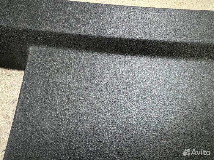 Обшивка двери багажника Skoda Octavia A7 2013-2020