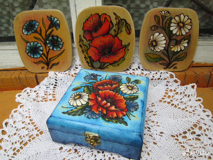 Деревянная шкатулка 