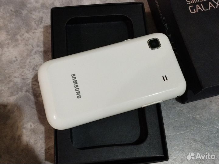 LG Nexus 5 D821, 2/16 ГБ