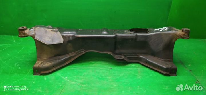 Подрамник передний Mitsubishi Galant 8 2.4 2001