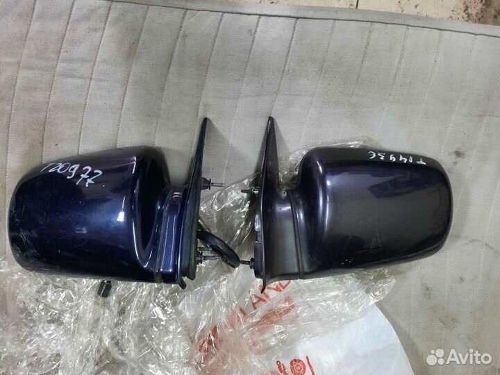 Зеркало заднего вида