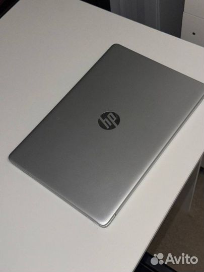 HP Laptop 15s-fq2124ur