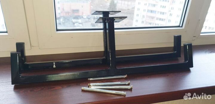 Полка на потолок под сноуборд и лыжи