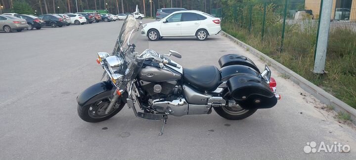 Suzuki Boulevard C90