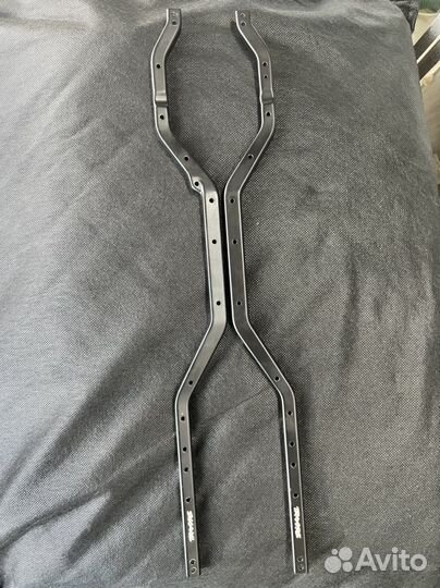 Шасси Traxxas TRX-4 Defender 324 мм TRA8220