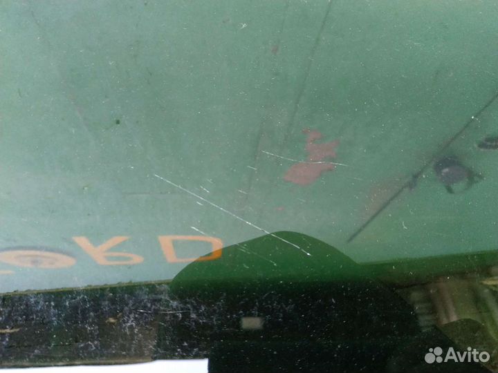 Стекло заднее левое 1591453 Форд Фиеста мк6