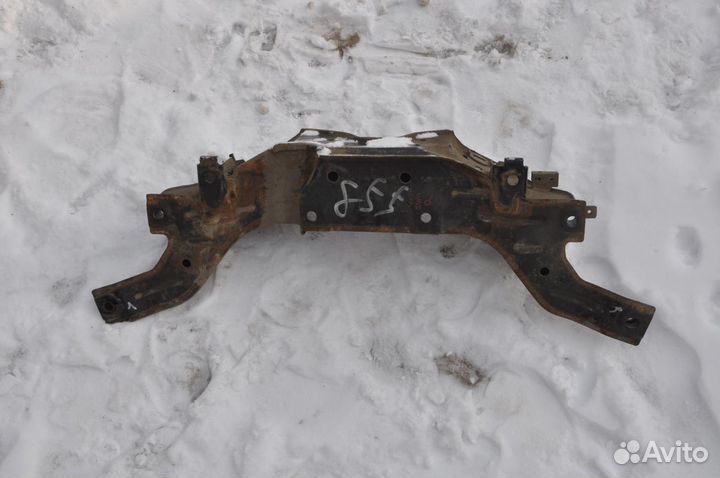 Балка задняя nissan avenir PW11