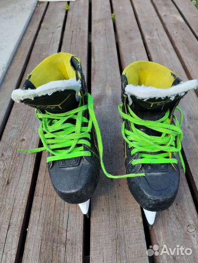 Коньки CCM SuperTacks titanium 3 Bandy