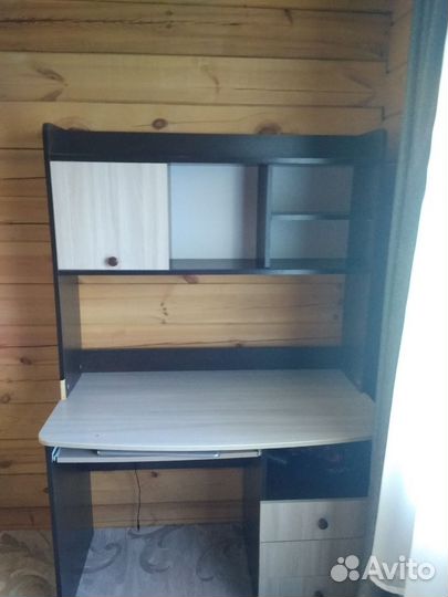 Компьютерный стол