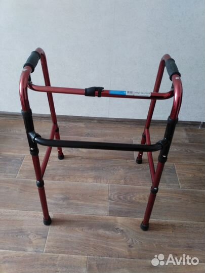 Ходунки для взрослых инвалидов