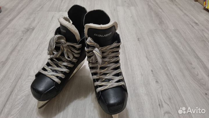 Хоккейные коньки bauer