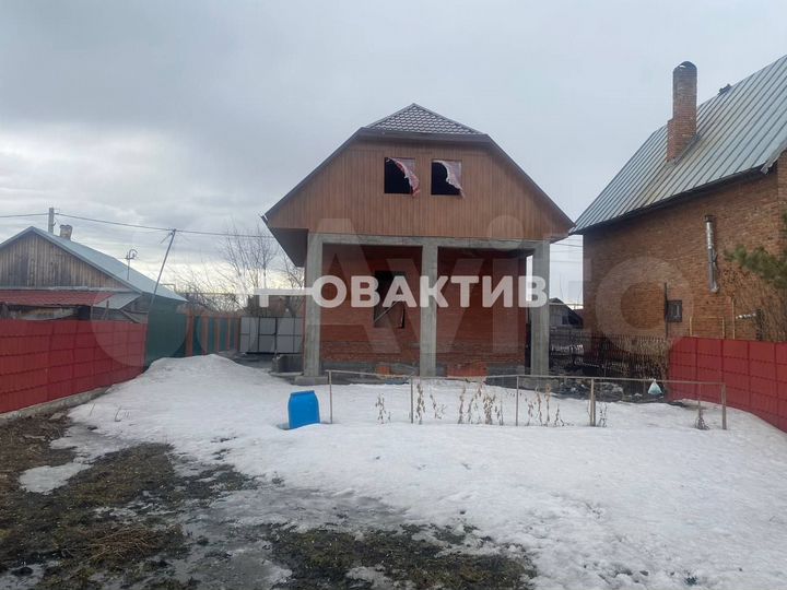 Коттедж 263 м² на участке 5 сот.