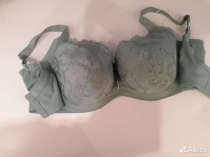 Продам бюстгалтер новый 95 Е