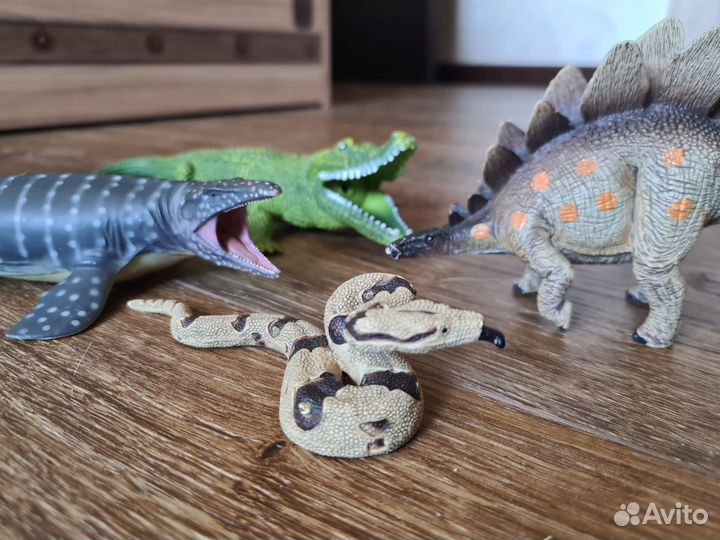 Фигурки диких животных