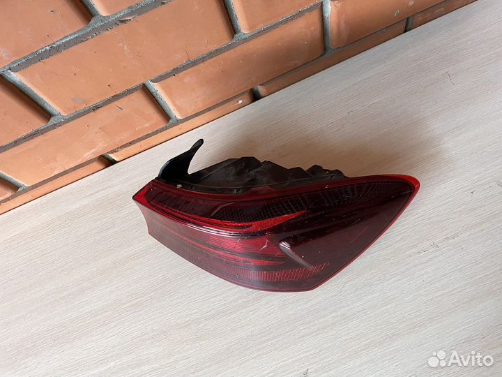 Внешний правый фонарь Kia Cerato 4 рест GT line